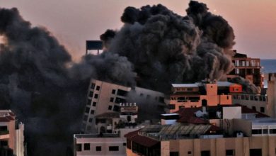 Photo of 以軍空襲加沙地帶 13層大樓被擊中轟然倒塌