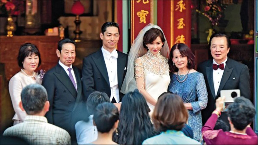 台南世紀婚禮以來，母女同框的畫面再度公開。