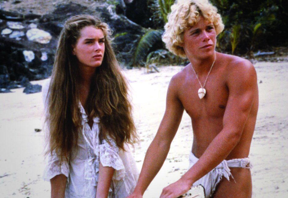 1980年出演了愛情電影《青春珊瑚島》，一代性感女神地位就此奠定。