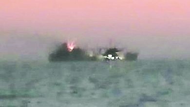 Photo of 伊朗海軍船訓練期間起火