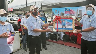 Photo of 推介輝煌條紋飄揚 霹逾萬國旗派民