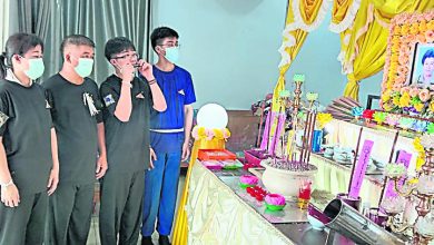 Photo of 長孫遺憾未能共度中秋 吹奏《月亮代表我的心》別祖母