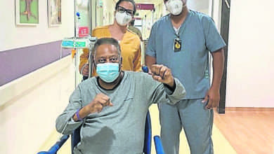 Photo of 此前剛切除結腸腫瘤 比利再入院接受治療