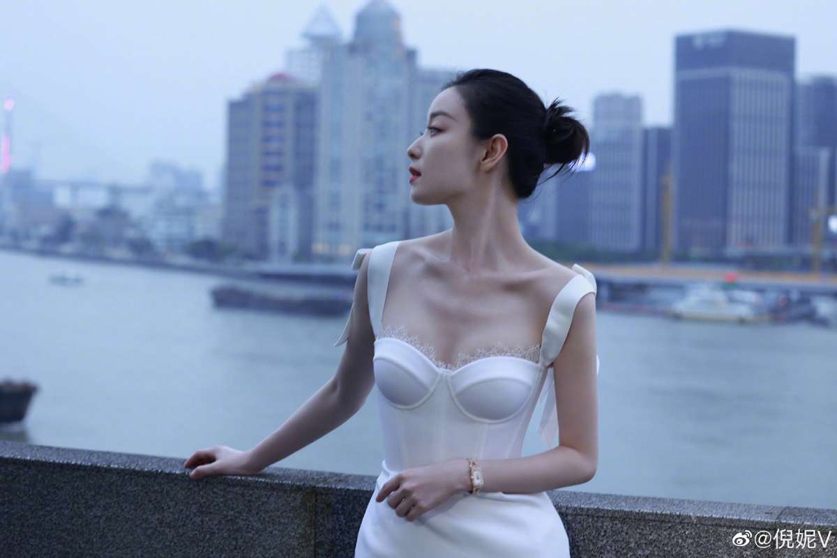 倪妮拍戲將近12年了