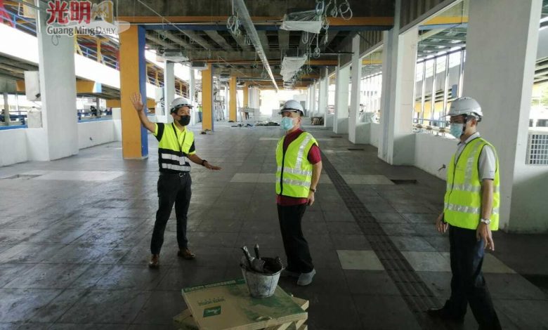 檳島的等候室正在興建中。