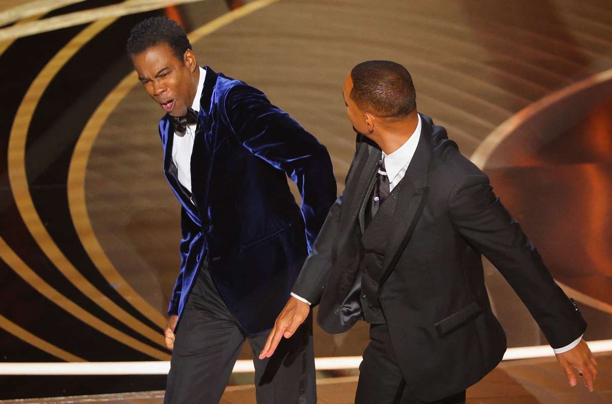 威爾史密斯（Will Smith）在奧斯卡金像獎頒獎典禮上，先呼了非裔諧星克里斯洛克（Chris Rock）一巴掌，隨後登上影帝寶座，「驚天一掌」震驚全球