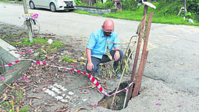 Photo of 無拉港新村路洞藏殺機 村民盼速修復免釀意外