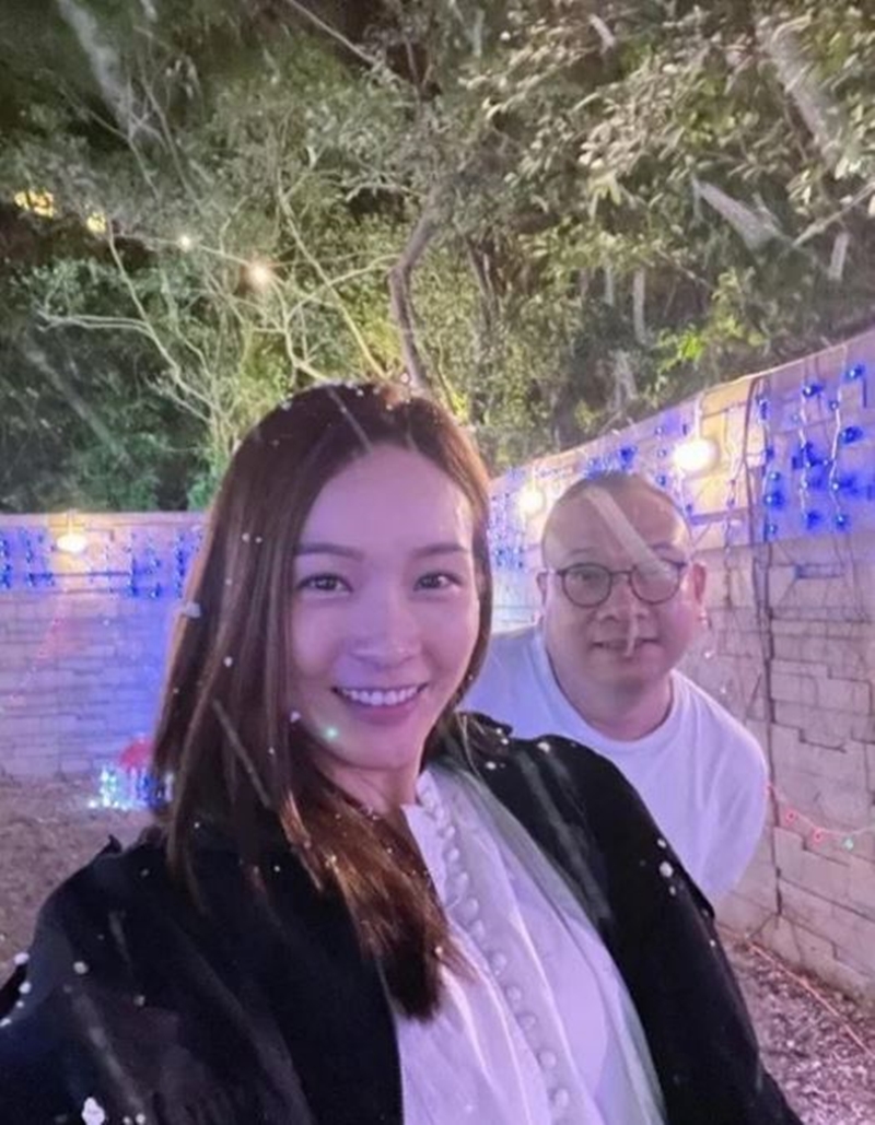 李佳芯去年被指與52歲的“蟲草大王”陳恩德（Mark）秘戀逾一年