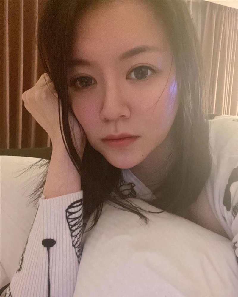 李妍瑾(李妍憬)18日在臉書證實自己打了三劑疫苗還是遭「突破性感染」確診