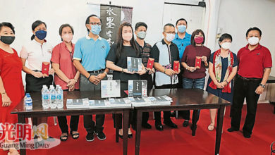 Photo of 《水墨情牽》畫展落幕 林松才父女捐4單位4千