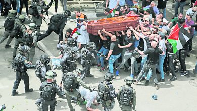 Photo of 中鎗喪生女記者舉殯 以巴警民再爆衝突