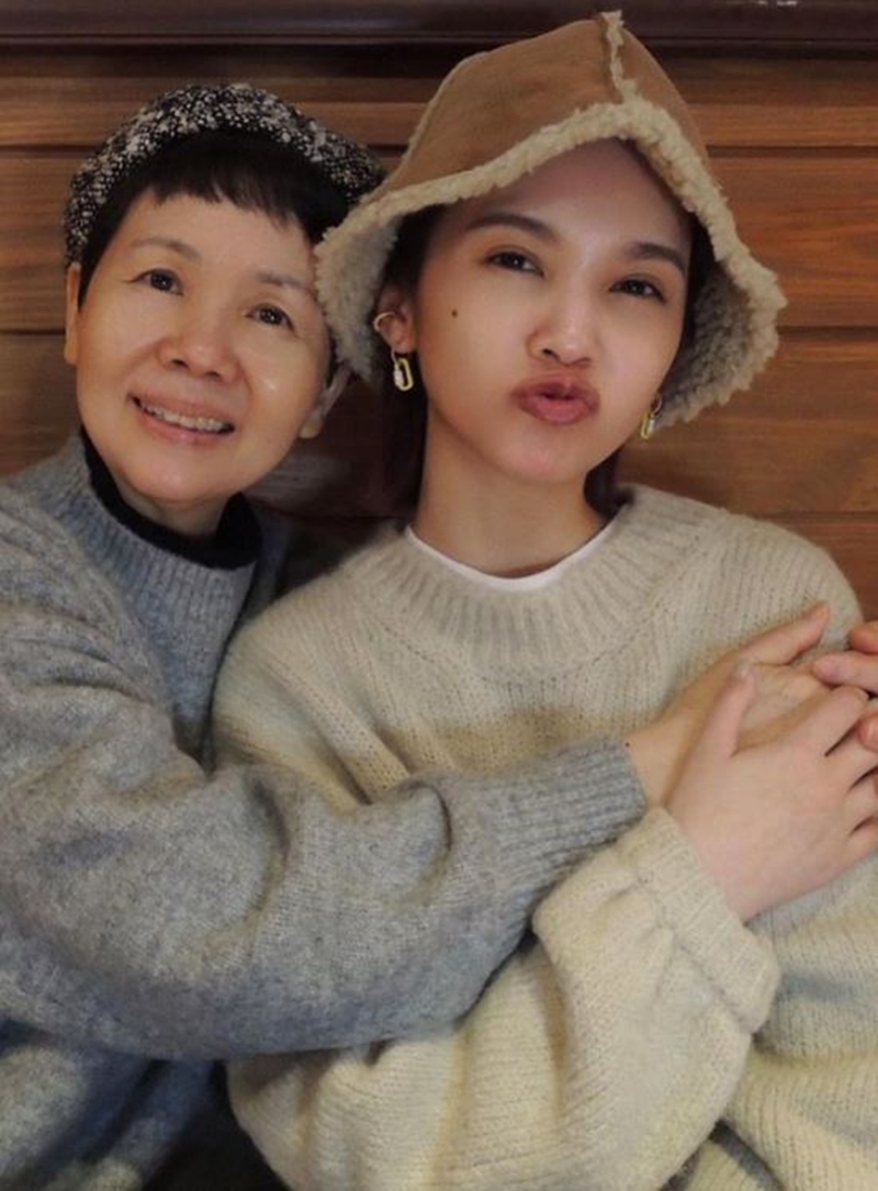 楊丞琳非常感謝母親對Yumi的照料，讓她健康快樂成長