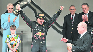 Photo of 【F1】躍馬自亂陣腳失良機 佩雷斯奪生涯第3冠