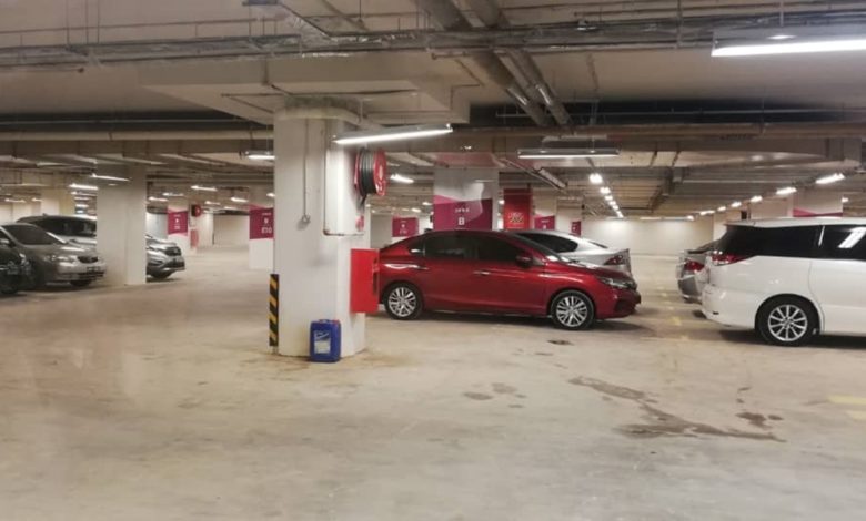 廣場準備了3200個停車位，確保停車位足夠。