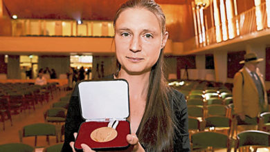 Photo of 史上第2名女性獲獎  烏學者摘數學諾貝爾獎