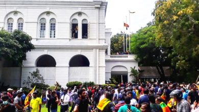 Photo of 【斯里蘭卡破產】示威者攻佔官邸 總統逃離