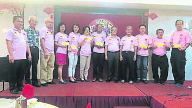 Photo of 工委會9千元捐仁保多單位 2000人參與文化火炬行