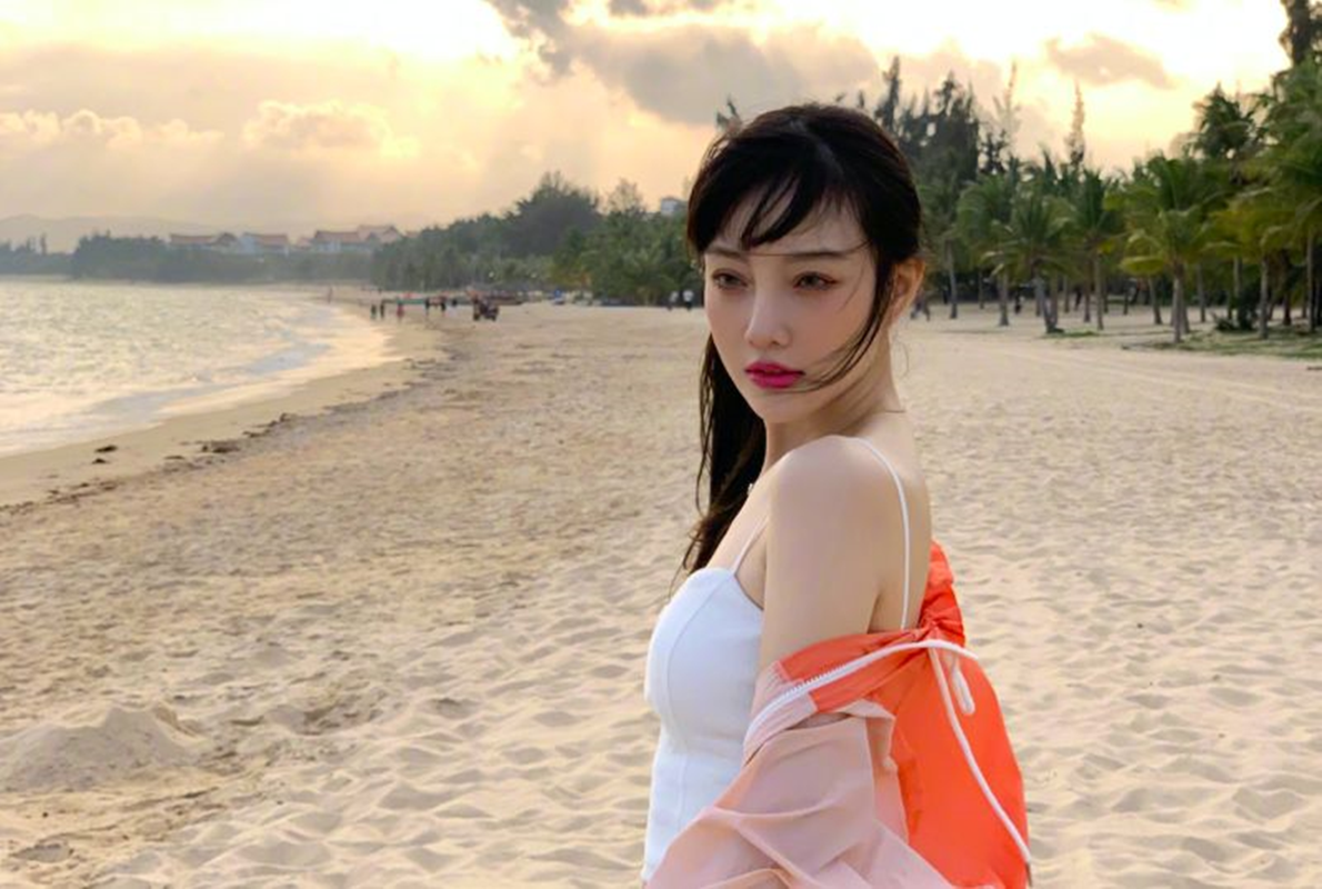 李小璐目前處於半息影狀態，但一舉一動仍受到關註。
