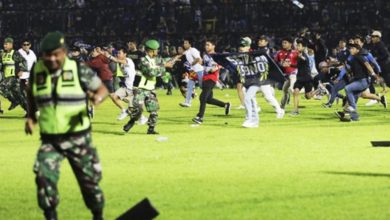 Photo of 印尼足球聯賽騷亂 政府道歉：將評估球賽安全程序