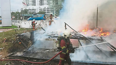 Photo of 半永久空屋失火 殃及汽車展示廳