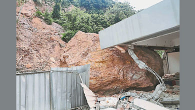 Photo of 八丁燕帶山區山崩 岩石砸中變壓站
