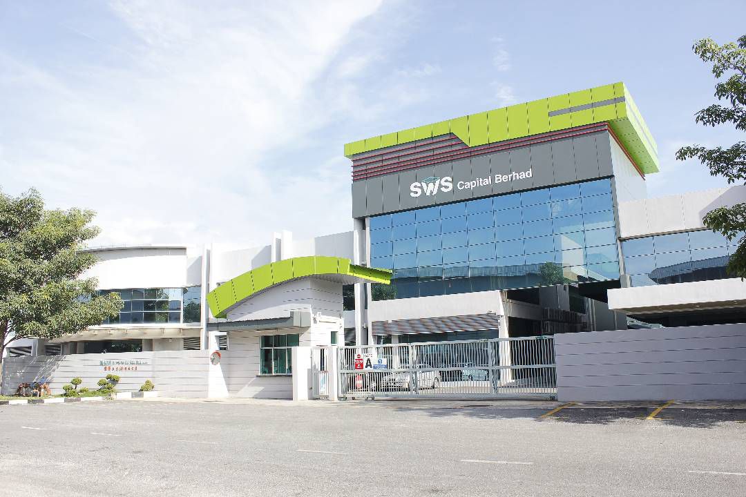 位於武吉敏惹的億聯企業，為一條龍的大型企業傢俱塑料日用品製造商。