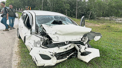 Photo of 轎車失控闖反方向車道 連撞3車一家2死3重傷