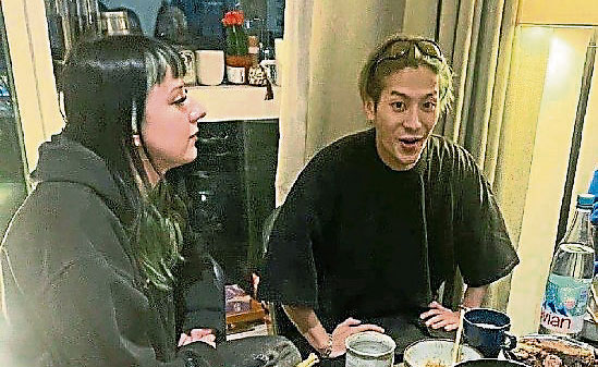 王嘉爾倫敦兌現承諾粉絲家做客開大吃會| 娛樂| 2023-01-15 – 光明日报