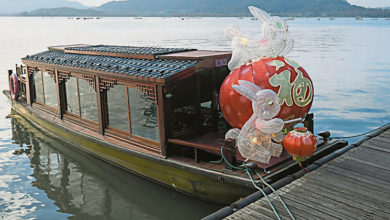 Photo of 西湖兔子花燈“福氣”船