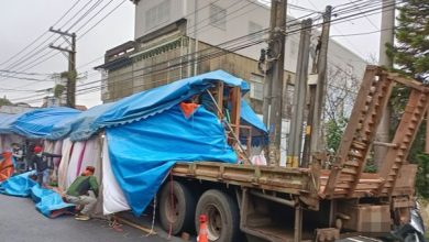 Photo of 貨車撞毀靈堂！  家屬悲呼：怎麼向媽媽交代？