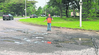 Photo of 路洞1個月補2次又爛 巴生綠林鎮居民好生氣
