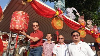 Photo of 揶揄法瓦斯 伊青團報案  鄧章欽下戰帖邀辯論