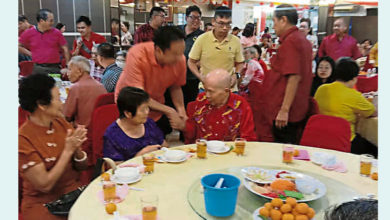 Photo of 福建會館團拜巧遇老校長 張聒翔感激教誨