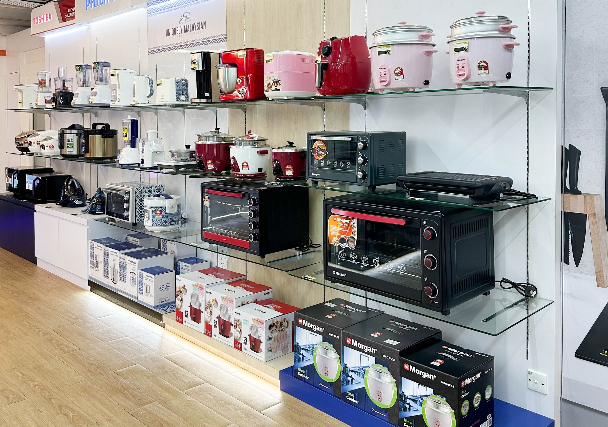 From small home appliances to small appliances such as blenders, hair dryers, rice cookers, etc., there is a dazzling array.