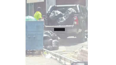 Photo of 外來者載垃圾丟棄 烏達瑪組屋垃圾槽爆滿