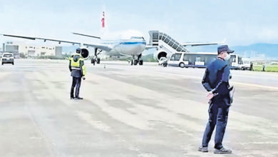 Photo of 傳機上有爆裂物  台桃園機場封閉跑道調查