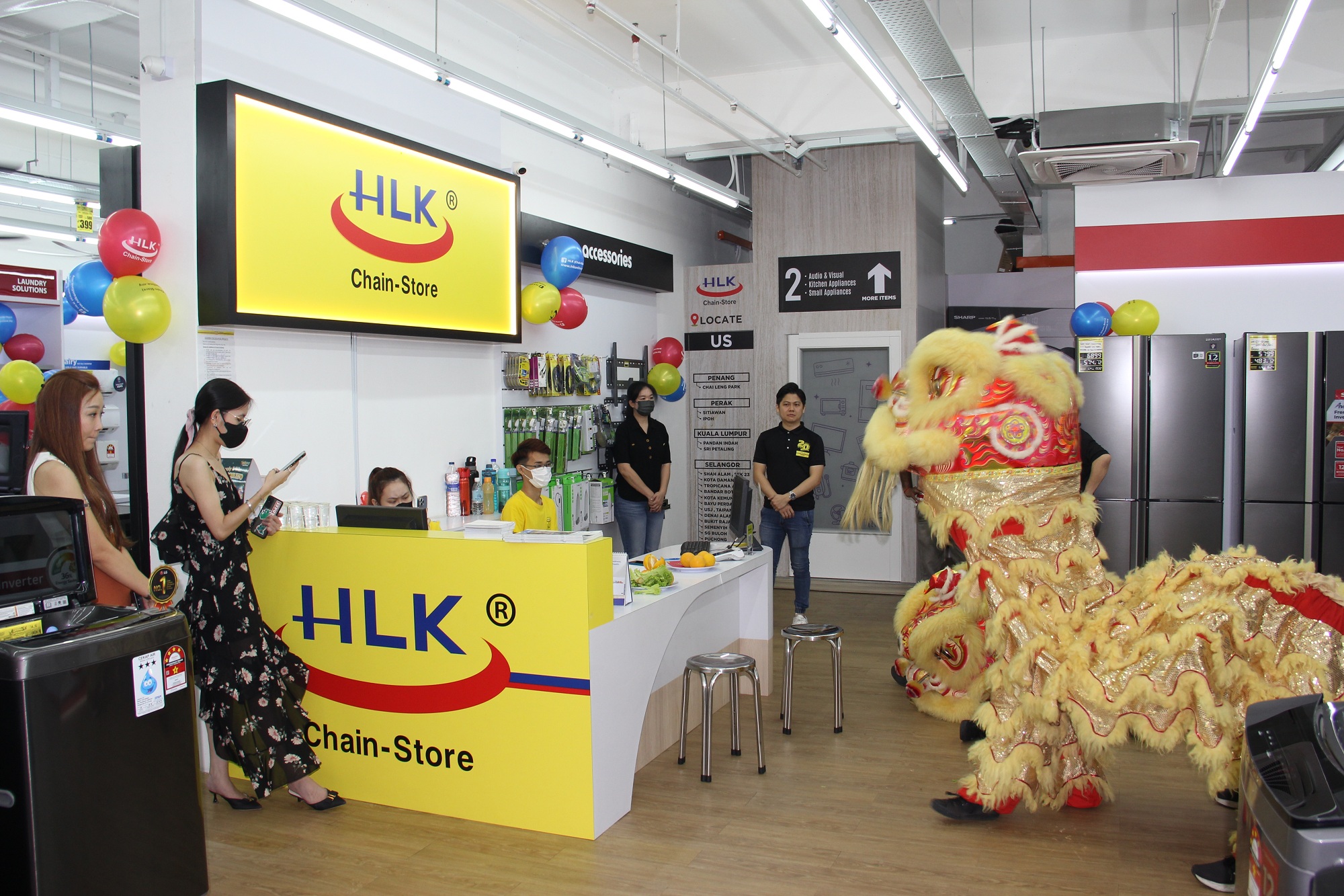 Ruishi picks greens to add to the fun, and I wish HLK Electric Appliance Chain Beihai Cailiyuan branch 