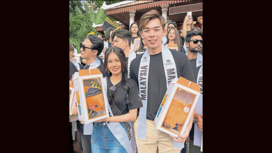 Photo of 26國選美選手抵甲宣傳 首長邀型男美女門戶開放