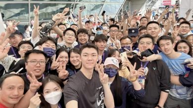 Photo of 李梓嘉在中國人氣爆棚  球迷擠爆簽名會