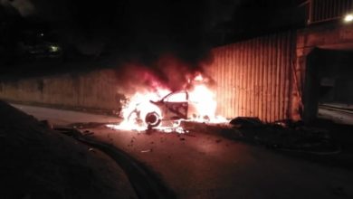 Photo of 轎車衝進摩多車道起火  華男燒死 泰女輕傷