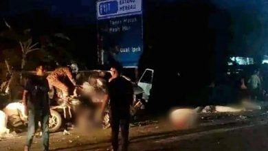 Photo of 疑超車不遂撞反向車道羅里 客貨車司機乘客身亡