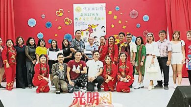 Photo of 北海傳藝舞蹈班27週年慶 捐款安老院獻舞長者