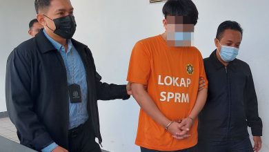 Photo of 涉詐騙試圖賄警求脫身  25歲男子被扣留助查