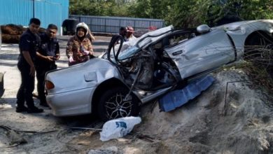 Photo of 轎車失控撞毀 夫婦當場死亡 2人重傷