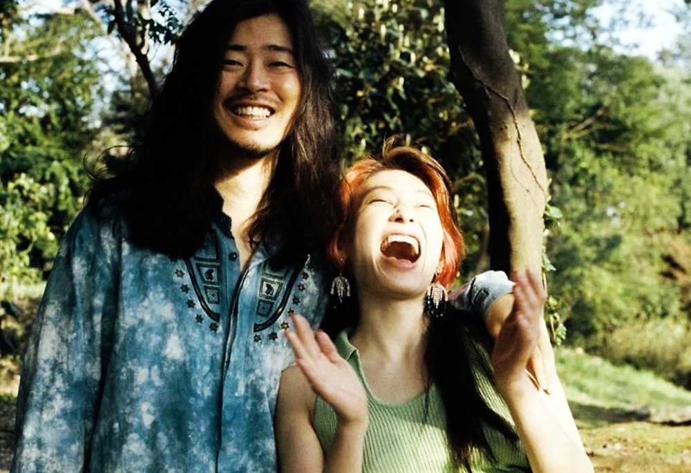 前主唱 KOM_I 和導演太田光海今年3月宣布懷上了愛的結晶，但卻選擇不登記結婚。