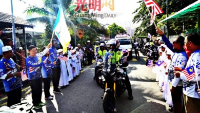 Photo of 曹觀友：愛國發自內心 檳不罰沒掛國旗商家