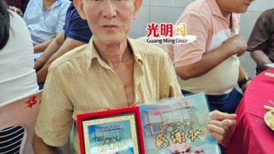 Photo of 七旬割膠工無私善舉  1萬積蓄捐獻魯乃佛教會