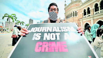 Photo of 逾百新聞從業員聚集援巴 鼓勵加沙媒體報道真相