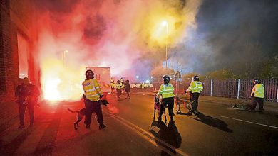 Photo of 維拉4連勝狂歡夜 華沙球迷襲警致3人傷