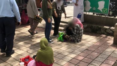 Photo of 移民局在孟沙清真寺外 逮捕10名外國乞丐